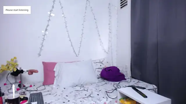 Snapshot of Nicol_Love0 chatting on October 2025 12:28:01 PM Nicol Love0 online show from October 2025 12:28:01 PM