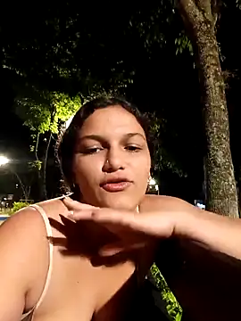 Snapshot of girl_milk1 chatting on October 2025 11:41:02 PM girl milk1 online show from October 2025 11:41:02 PM