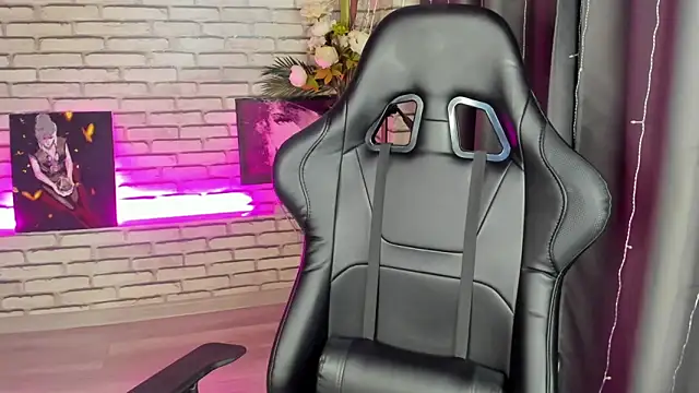 Snapshot of Tonya_Gray chatting on January 2025 01:21:02 AM Tonya Gray online show from January 2025 01:21:02 AM