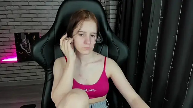 Snapshot of Tonya_Gray chatting on January 2025 01:18:02 AM Tonya Gray online show from January 2025 01:18:02 AM