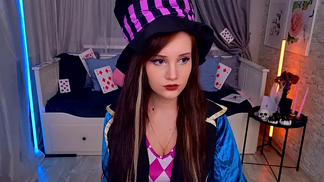 StellaGloww online show from October 2025 04:19:02 PM