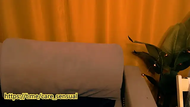 Snapshot of M_Sensual chatting on December 2024 07:49:02 AM M Sensual online show from December 2024 07:49:02 AM