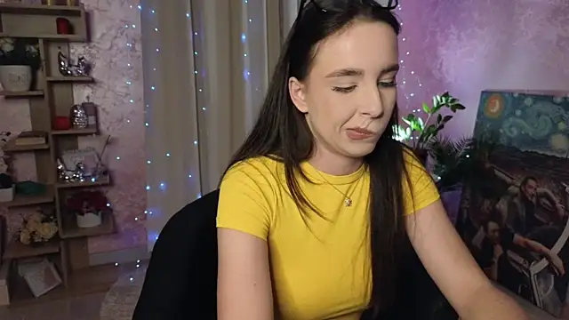 AuroraAksnesss online show from December 2024 02:22:01 PM