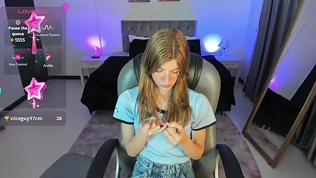 Nora Vennucci online show from March 2025 07:01:02 PM