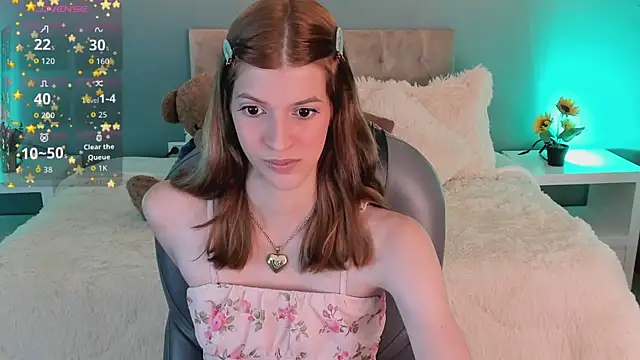 Nora Vennucci online show from October 2025 08:51:01 PM