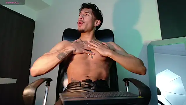 rafael stone online show from December 2025 04:39:02 AM