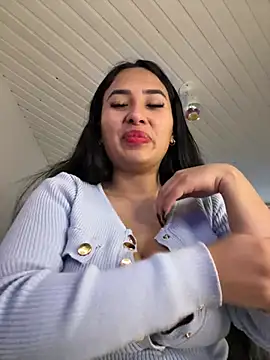 Snapshot of Anily_Lovely chatting on February 2025 07:35:02 PM Anily Lovely online show from February 2025 07:35:02 PM