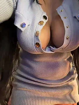 Snapshot of Anily_Lovely chatting on February 2025 03:32:01 AM Anily Lovely online show from February 2025 03:32:01 AM