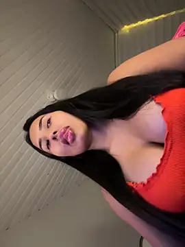 Snapshot of Anily_Lovely chatting on December 2025 01:22:02 AM Anily Lovely online show from December 2025 01:22:02 AM