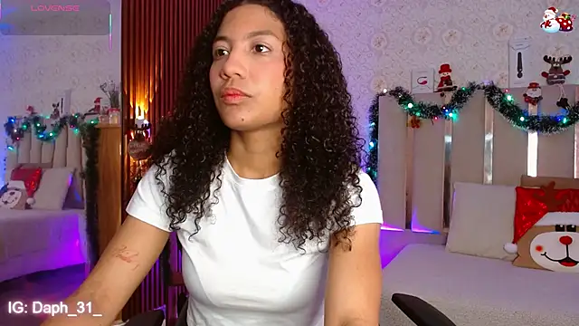 Daphnne tay online show from December 2025 03:36:02 AM