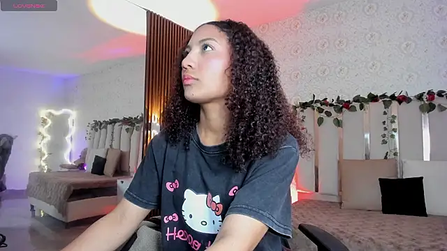 Daphnne tay online show from February 2026 03:47:01 AM