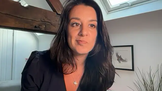 flatwhite0 online show from June 2026 06:10:02 PM