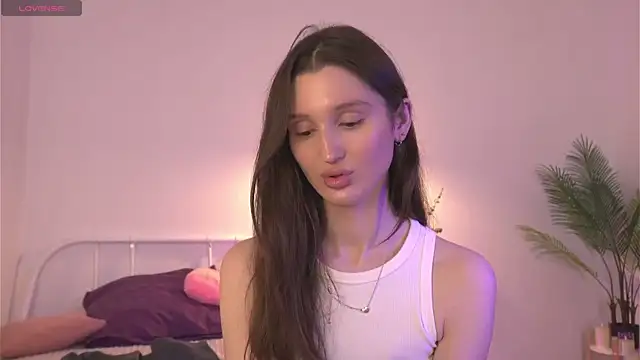 Snapshot of tender_babyy chatting on September 2025 12:49:01 PM tender babyy online show from September 2025 12:49:01 PM