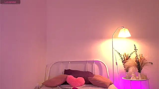 Snapshot of tender_babyy chatting on October 2025 12:57:02 PM tender babyy online show from October 2025 12:57:02 PM