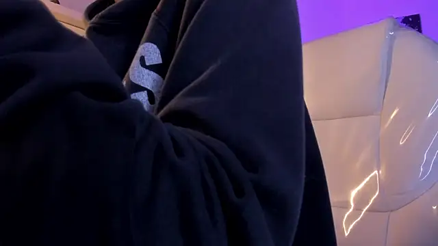 Amy Kiitty  online show from January 2026 12:40:01 PM