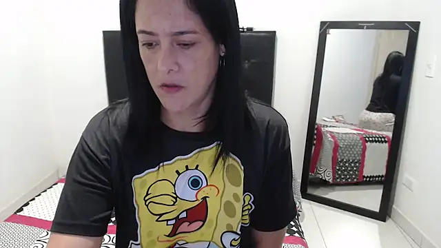 Snapshot of Antonella2_4 chatting on January 2026 12:20:02 PM Antonella2 4 online show from January 2026 12:20:02 PM