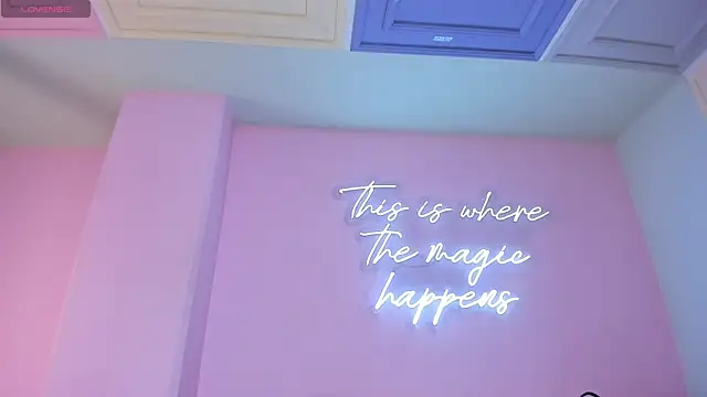 KatieNolan 1 online show from February 2026 07:18:01 PM