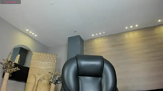 KatieNolan 1 online show from February 2026 12:35:01 PM