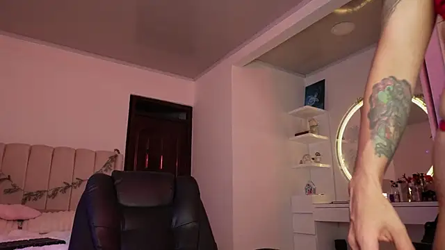 tammylee  online show from December 2025 04:08:01 AM