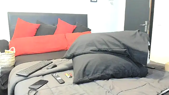 SlutyMaya4k online show from December 2024 06:53:02 PM