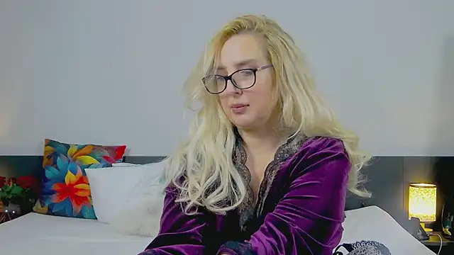 MariaRichi  online show from February 2025 04:10:01 PM