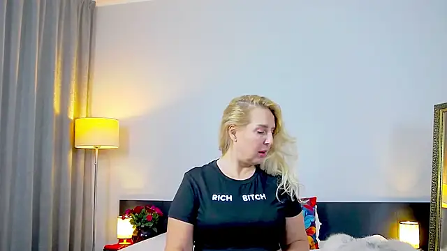 MariaRichi  online show from March 2025 04:00:02 PM