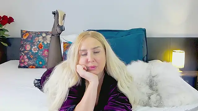 MariaRichi  online show from March 2025 12:13:01 PM