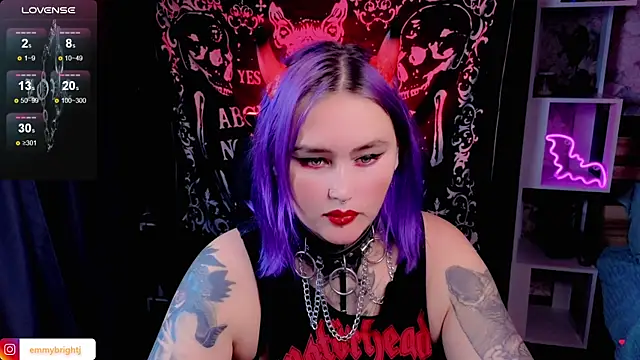 Emmybrightj  online show from September 2025 05:15:02 PM