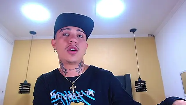 HannibalLester online show from March 2025 04:02:02 AM