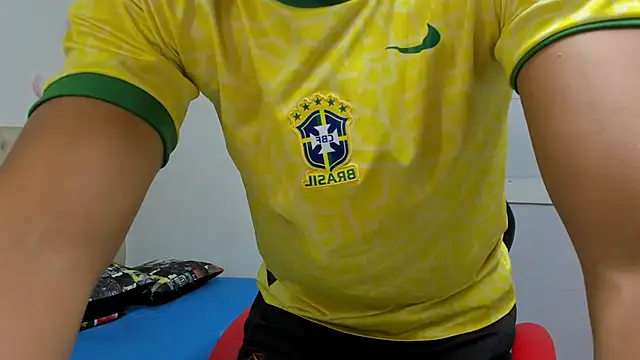 Snapshot of yei-sant chatting on October 2025 03:51:02 AM yei-sant online show from October 2025 03:51:02 AM