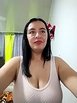 hailey85 online show from April 2026 10:33:01 PM