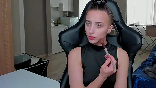 SilverDream online show from October 2025 11:33:01 AM