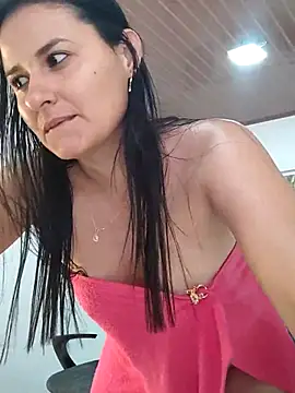 elena jonees online show from March 2025 06:32:01 PM