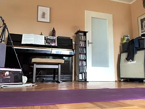 Snapshot of Bula94193 chatting on October 2025 10:35:02 AM Bula94193 online show from October 2025 10:35:02 AM