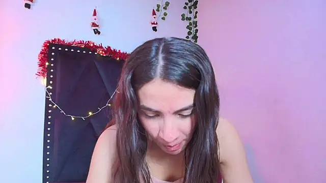 dafne queenn online show from December 2025 12:58:02 PM