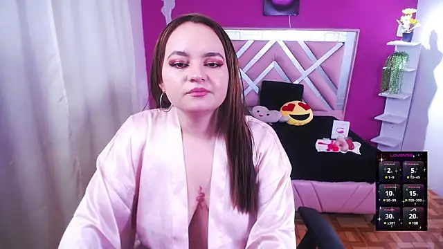 Snapshot of Naiara_Sex_ chatting on December 2024 04:25:02 PM Naiara Sex online show from December 2024 04:25:02 PM