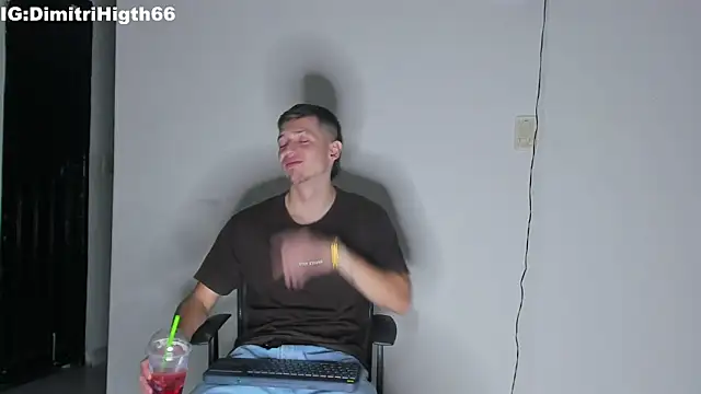 Dimitri higth420 online show from February 2026 12:04:02 AM