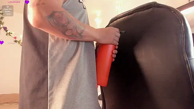 Carlasxdreams online show from November 2025 01:41:01 AM