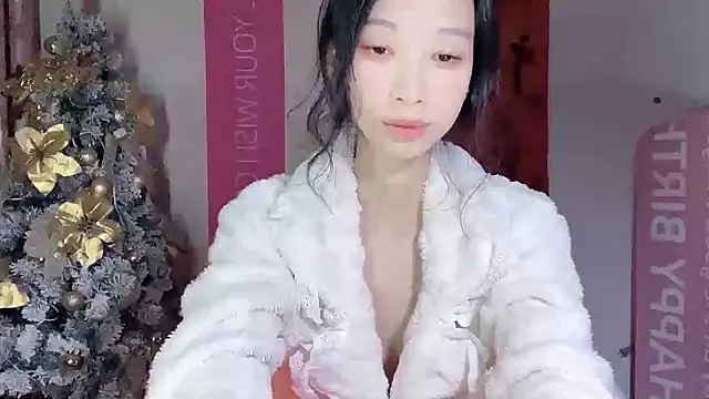 Lili-2 online show from January 2025 06:16:02 PM