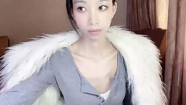 Lili-2 online show from February 2025 05:34:02 AM