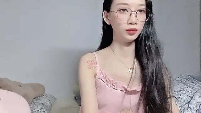 Lili-2 online show from June 2026 02:52:02 PM