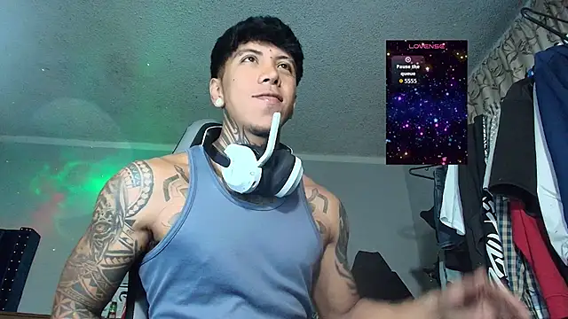 Nickhot0609 online show from November 2025 12:35:02 AM