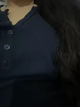 Lina-lolo online show from December 2024 05:25:01 PM