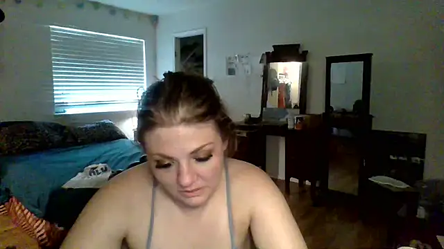 Snapshot of sophiarica chatting on May 2026 06:04:01 PM sophiarica online show from May 2026 06:04:01 PM