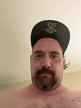 Snapshot of Tipute1987 chatting on December 2024 03:47:02 AM Tipute1987 online show from December 2024 03:47:02 AM