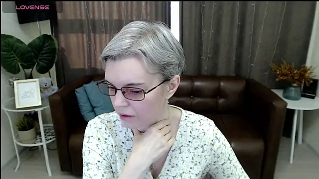 Snapshot of Cutie_Erikaa1 chatting on January 2025 05:48:02 AM Cutie Erikaa1 online show from January 2025 05:48:02 AM