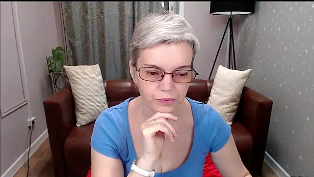 Snapshot of Cutie_Erikaa1 chatting on October 2025 02:12:01 AM Cutie Erikaa1 online show from October 2025 02:12:01 AM