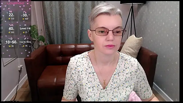 Snapshot of Cutie_Erikaa1 chatting on November 2025 02:10:02 AM Cutie Erikaa1 online show from November 2025 02:10:02 AM