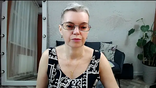 Snapshot of Cutie_Erikaa1 chatting on November 2025 02:45:02 AM Cutie Erikaa1 online show from November 2025 02:45:02 AM