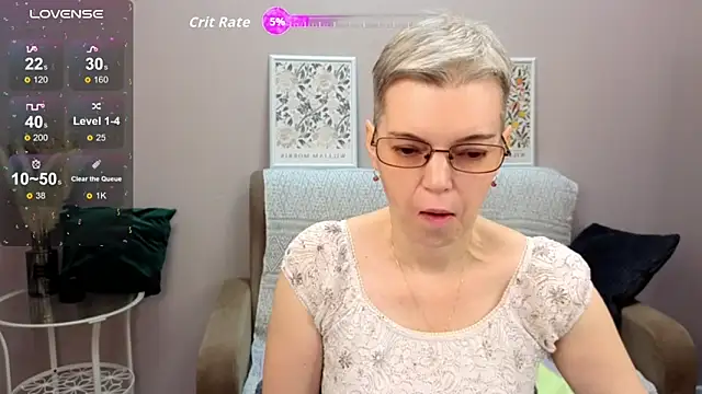 Snapshot of Cutie_Erikaa1 chatting on November 2025 02:22:01 AM Cutie Erikaa1 online show from November 2025 02:22:01 AM